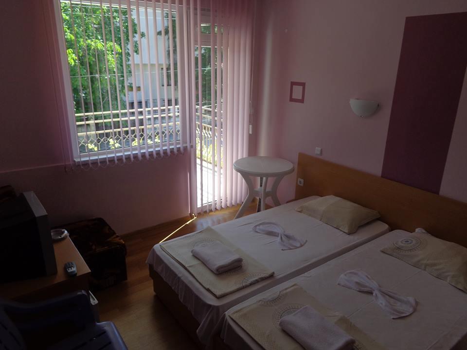 Guest Rooms Rusalka Kranevo Ngoại thất bức ảnh