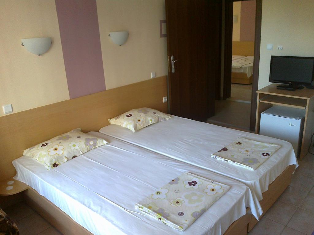 Guest Rooms Rusalka Kranevo Phòng bức ảnh