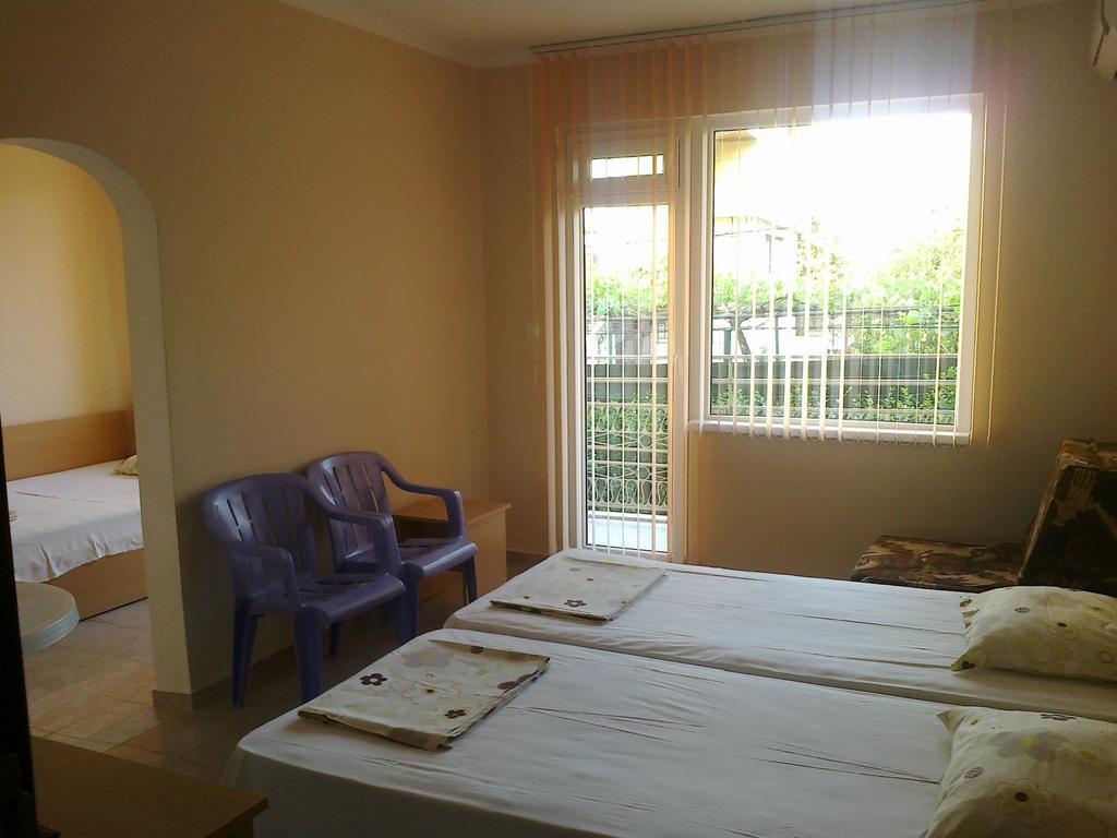 Guest Rooms Rusalka Kranevo Phòng bức ảnh