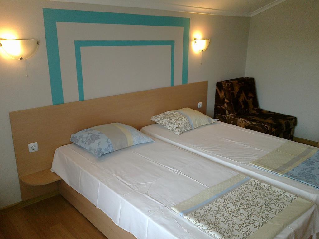 Guest Rooms Rusalka Kranevo Ngoại thất bức ảnh